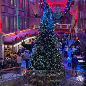 Meet your Posher, Takesha